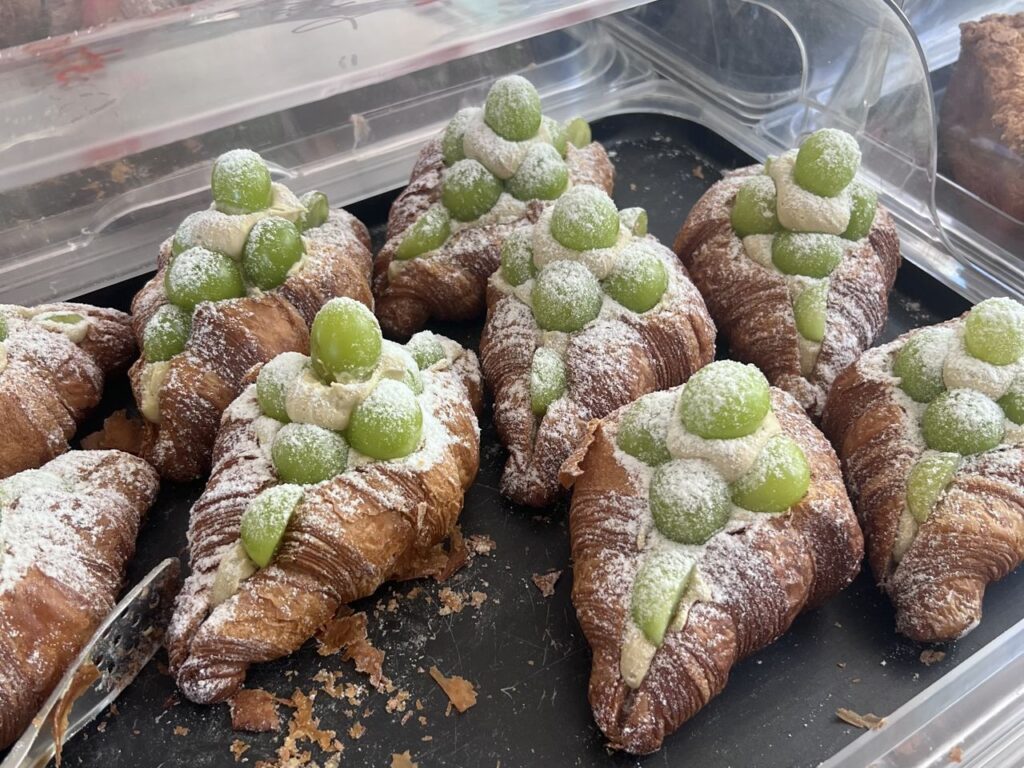 onion grape croissant