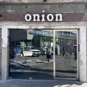 onion storefront